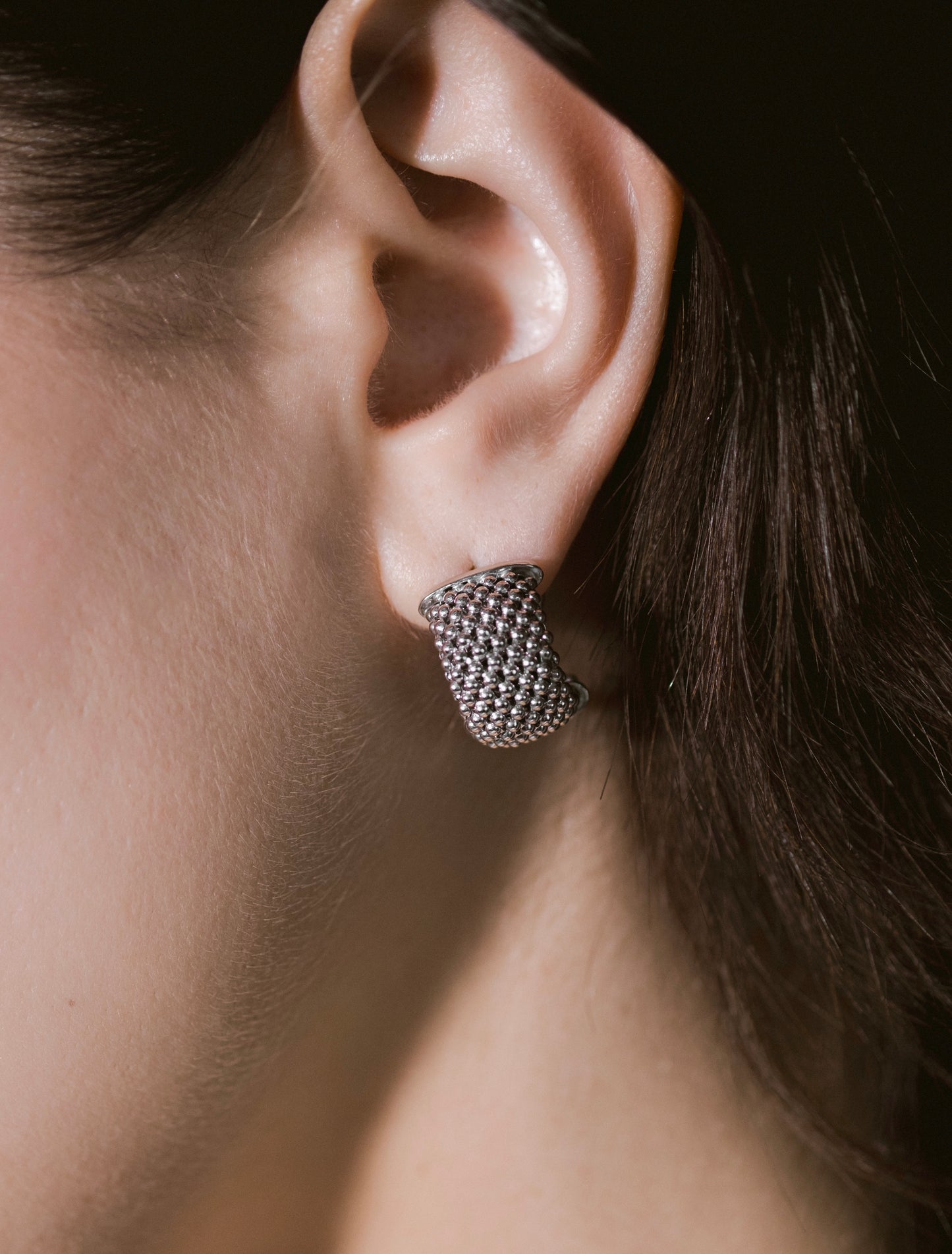 LOUVRE Earrings White